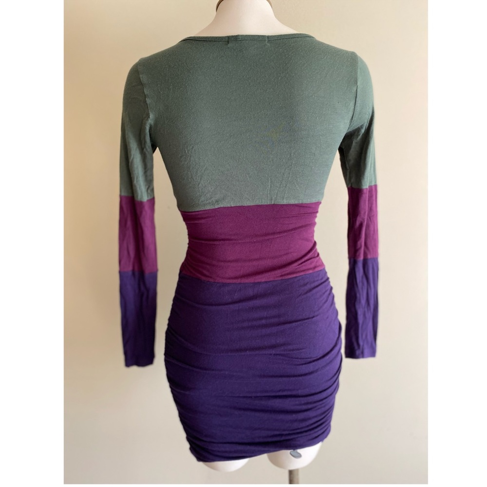 Bodycon Color Block Dress - Picture 2 of 3